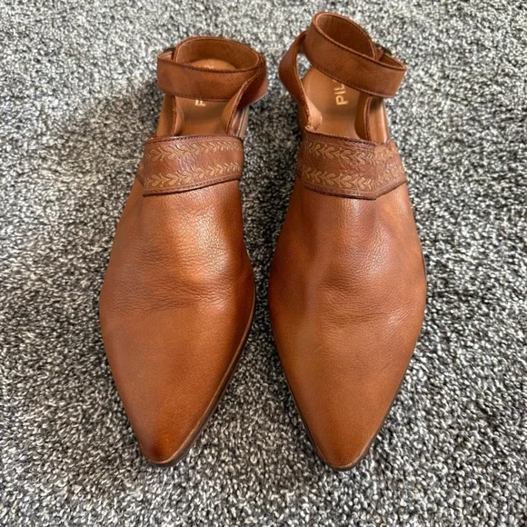 Pilcro Anthropologie Leather Ankle-Strap Flats brown size 9 - Picture 5 of 10